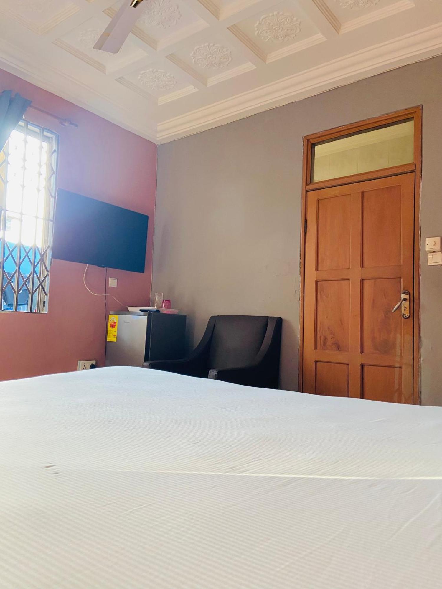 Heavens Gate Hotel Accra Ngoại thất bức ảnh