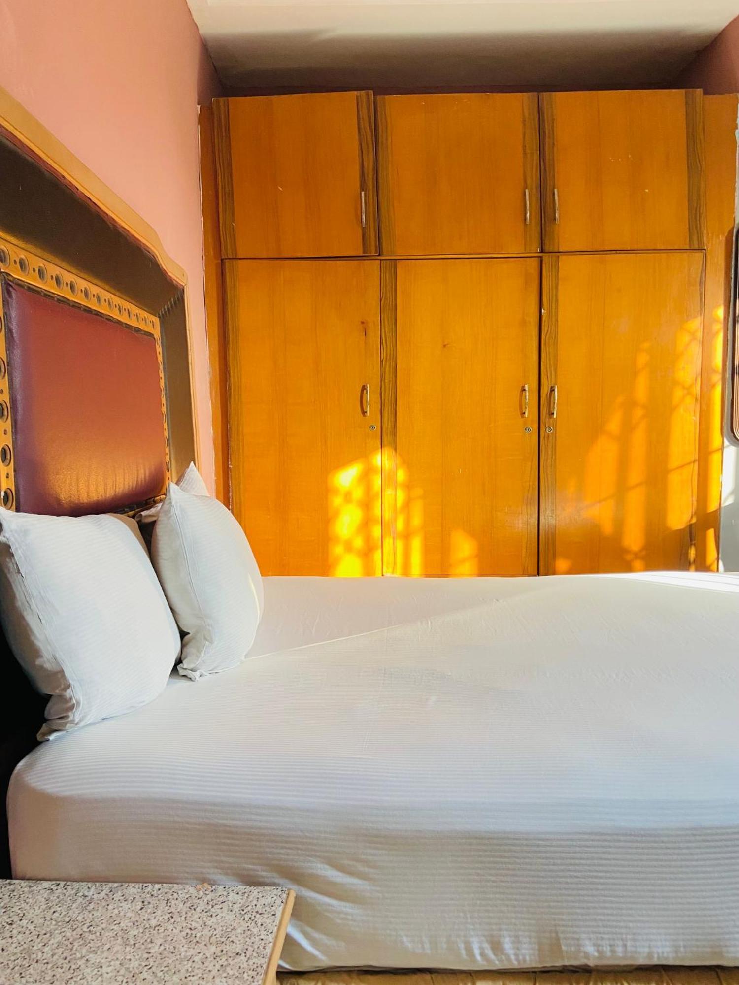 Heavens Gate Hotel Accra Ngoại thất bức ảnh